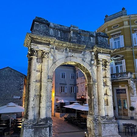 Dejan Apartment Pula Exterior foto