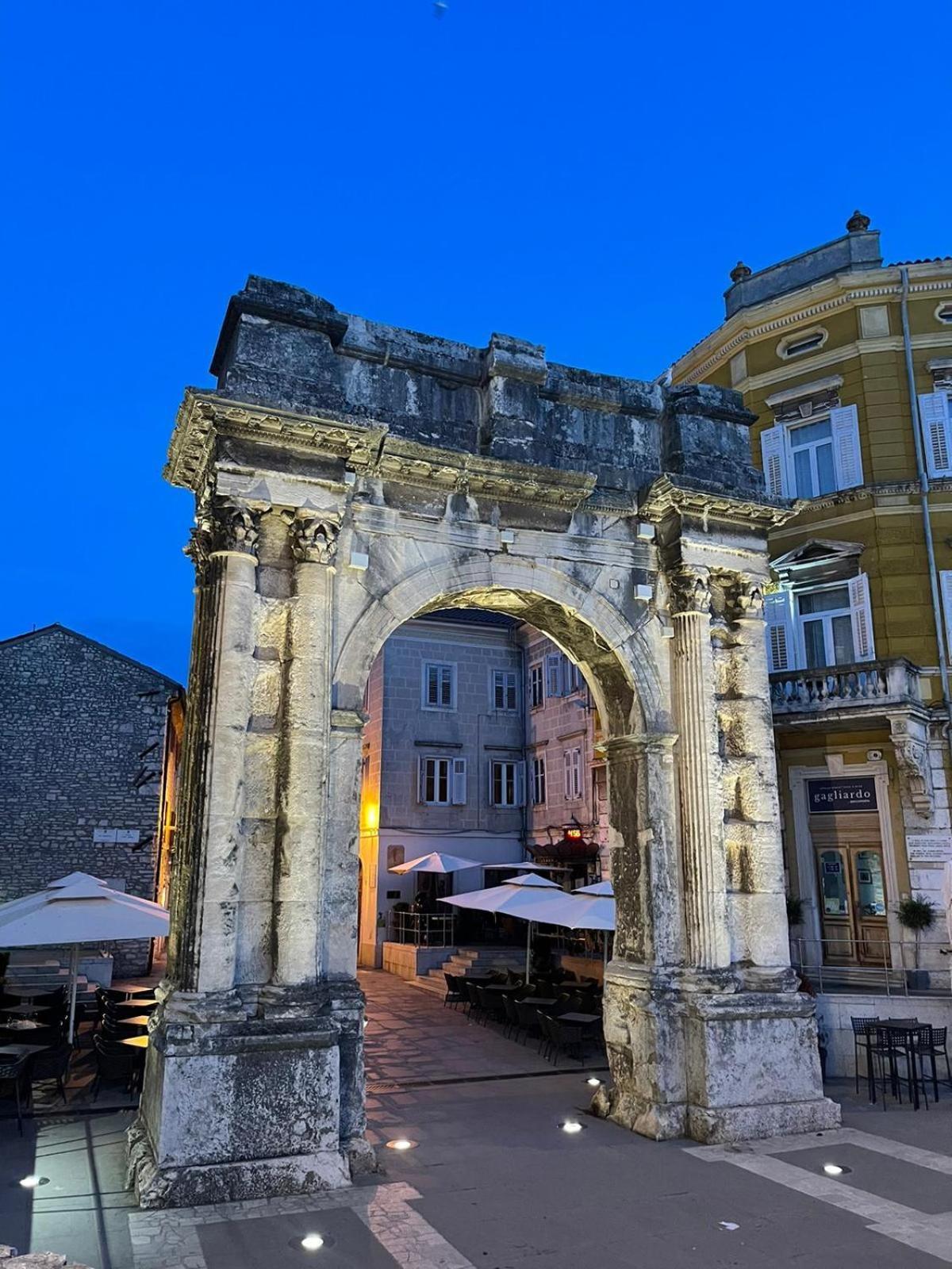 Dejan Apartment Pula Exterior foto